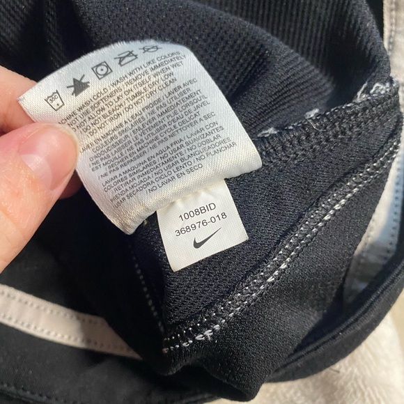 Nike Long Sleeve Quarter Zip Unisex - Picture 9 of 10